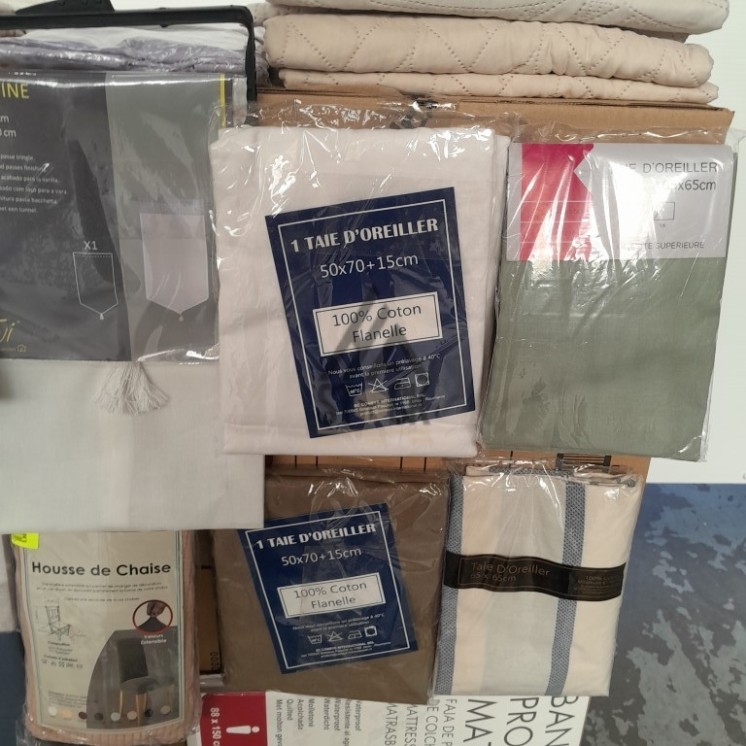 LINGE DE MAISON - 100 pièces