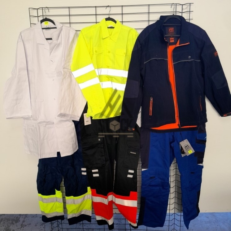 Vêtements de travail - 130 pièces