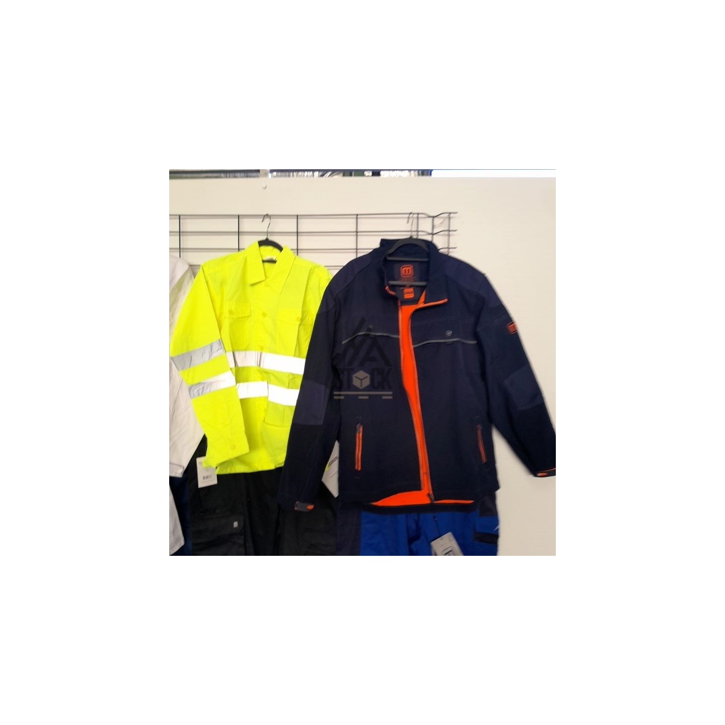 Vêtements de travail - 130 pièces