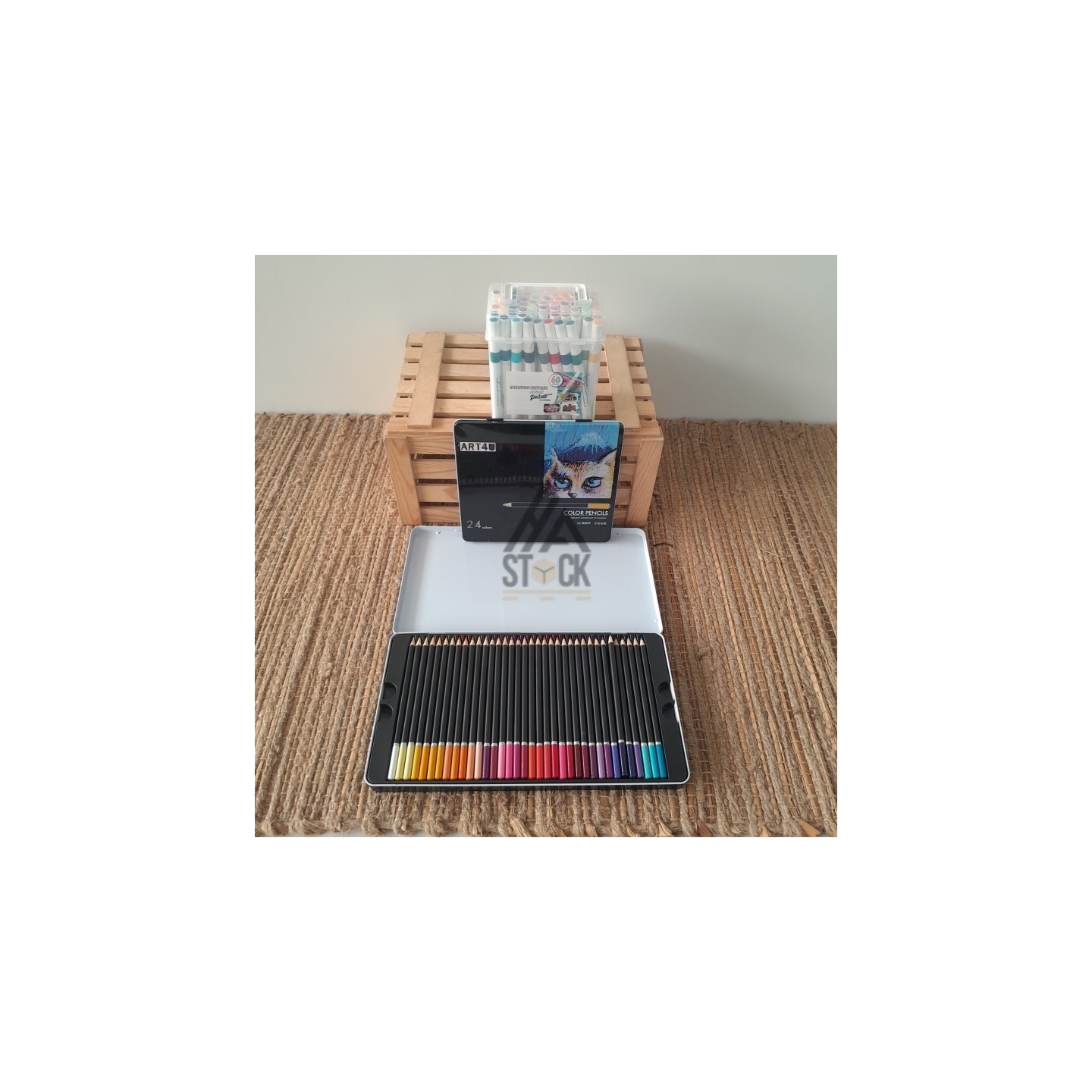 boîte de feutres et crayons de couleurs - 30 boîtes