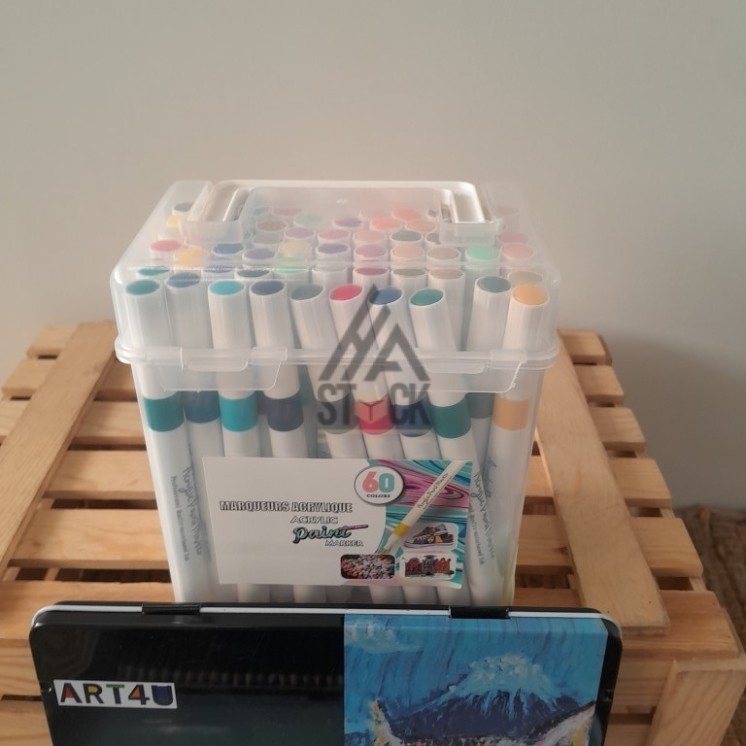 boîte de feutres et crayons de couleurs - 30 boîtes