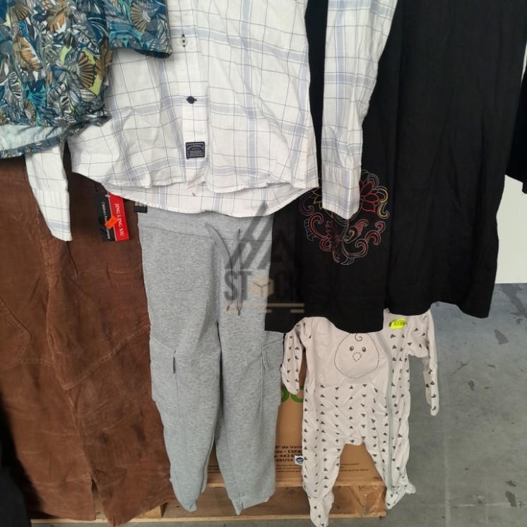 TEXTILE - 700 pièces