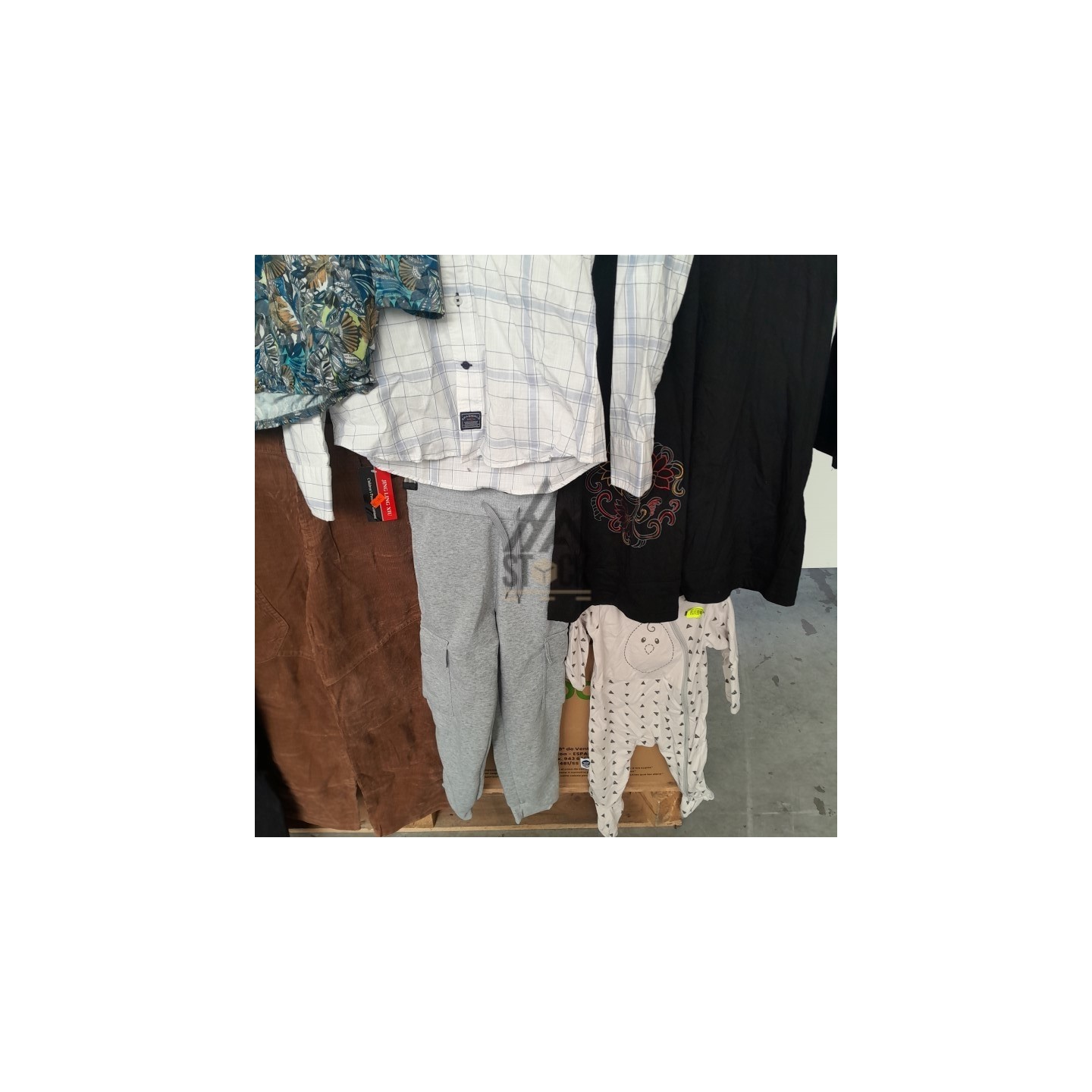 TEXTILE - 700 pièces