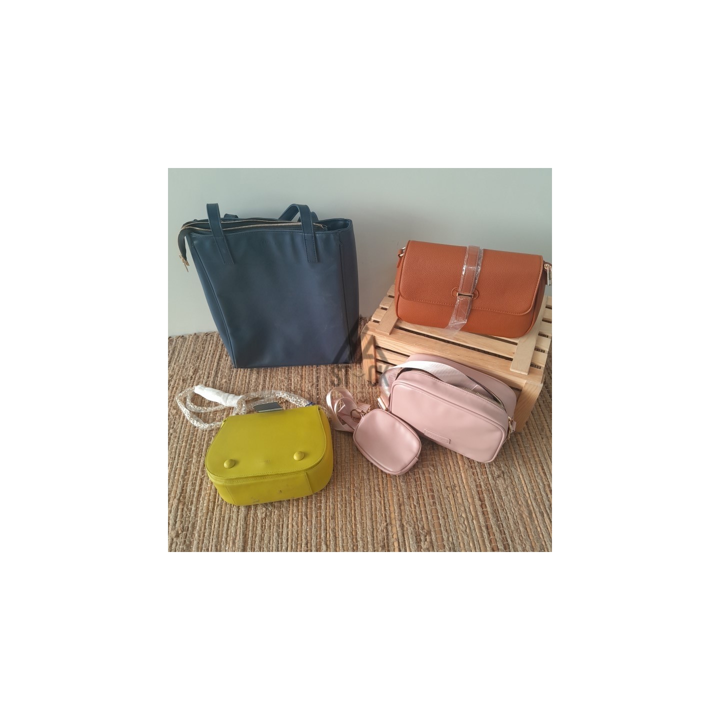 SAC de marque  - 30 pièces