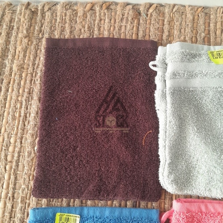 Gant de toilette - 150 pièces