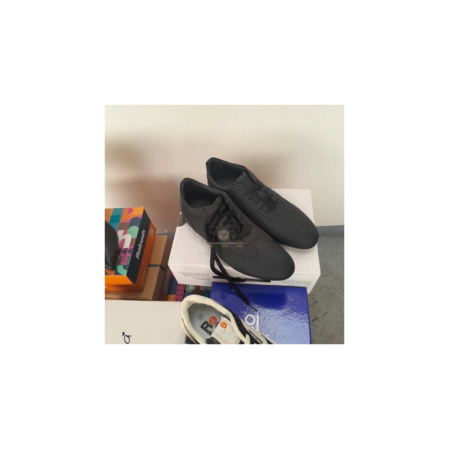 CHAUSSURE en boite  - 20 paires