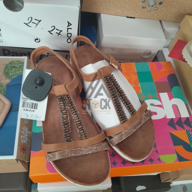 CHAUSSURE ÉTÉ en boite - 40 paires