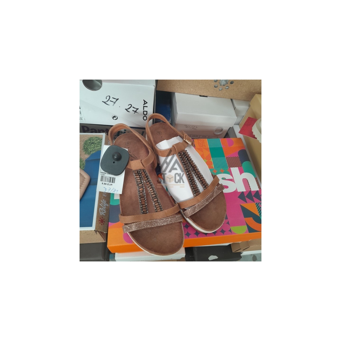 CHAUSSURE ÉTÉ en boite - 40 paires