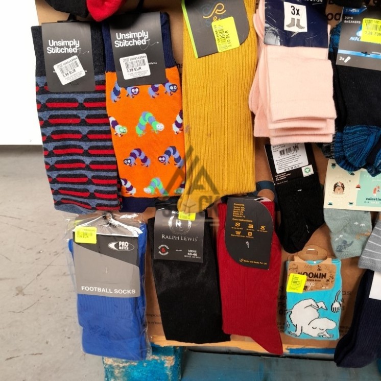 CHAUSSETTE - 300 paires