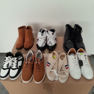 CHAUSSURES -  60 paires