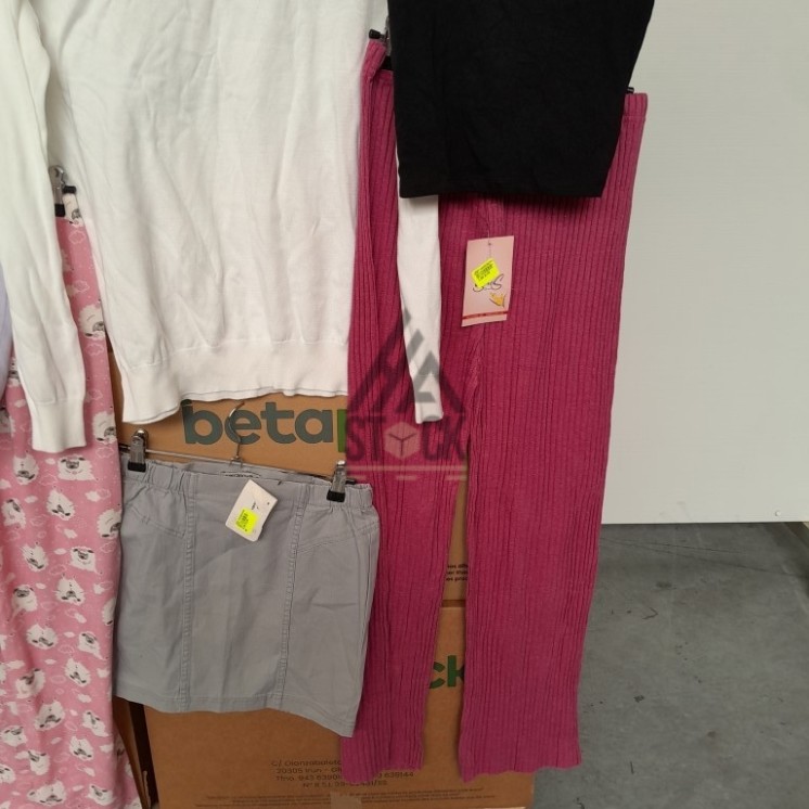 TEXTILE - 700 pièces