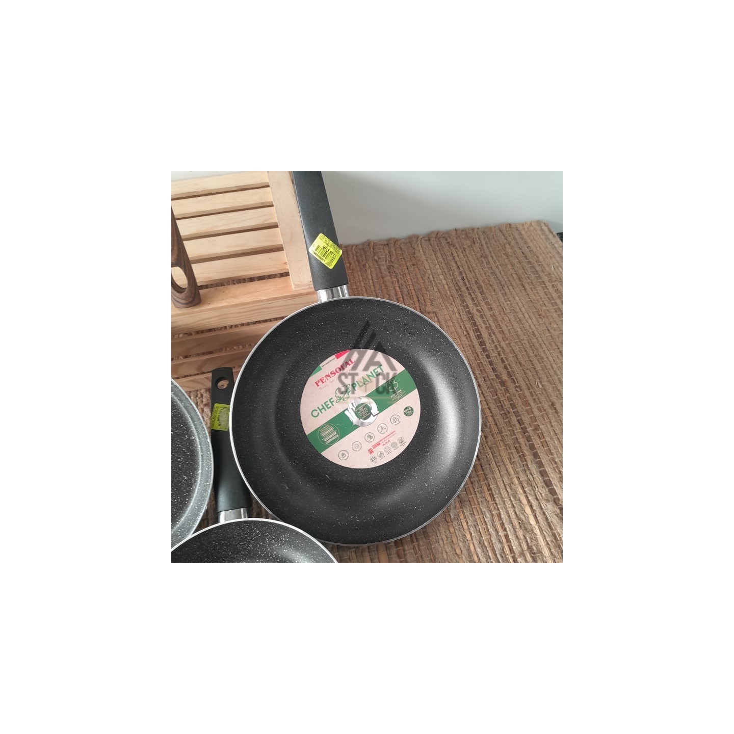 Poêles - 17 pièces