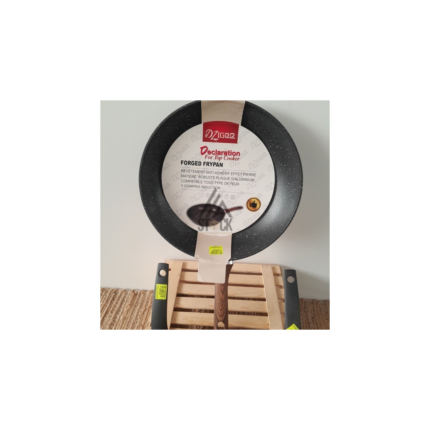 Poêles - 17 pièces