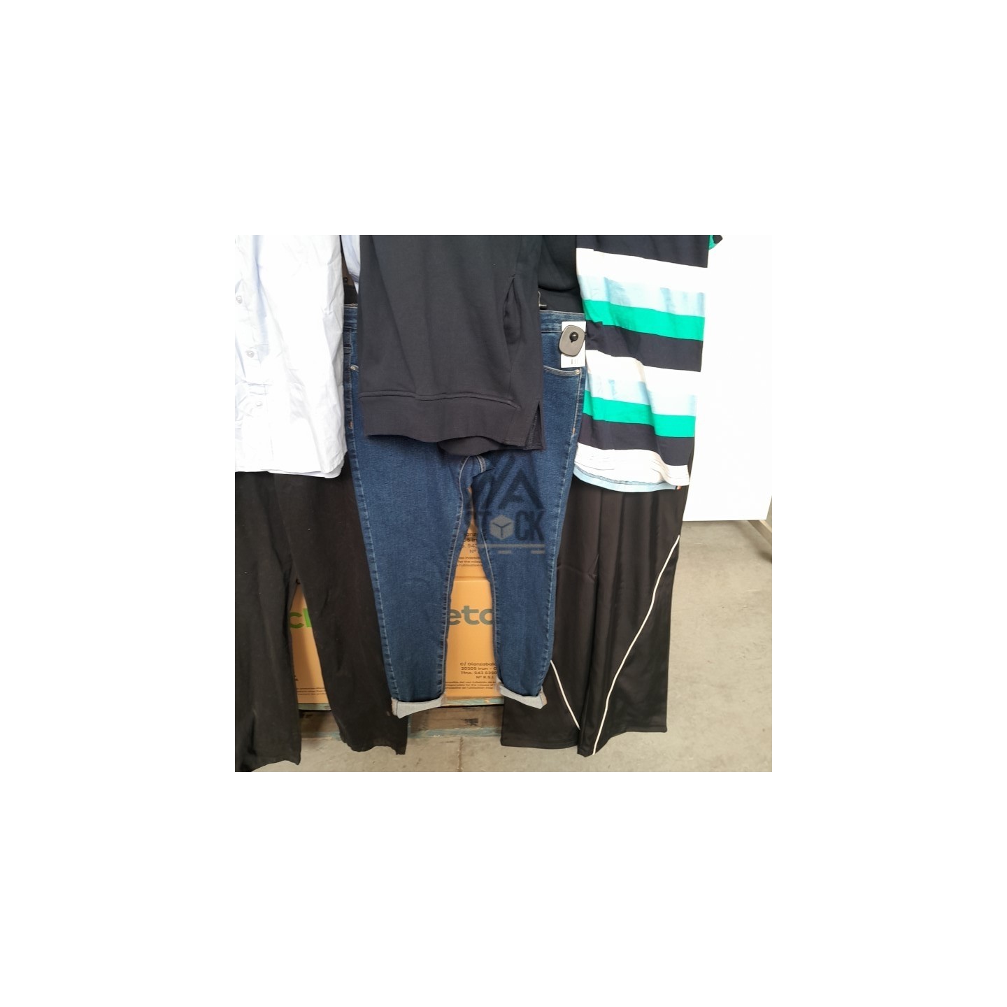 TEXTILE MARQUE  - 700 pièces