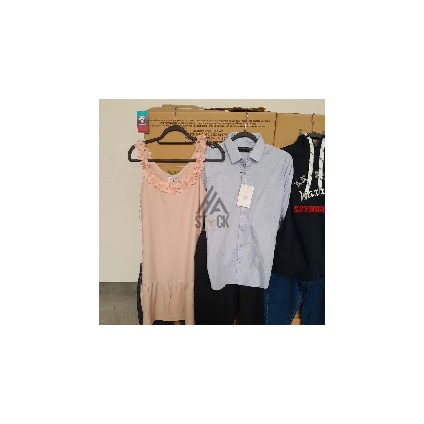 TEXTILE MARQUE  - 700 pièces