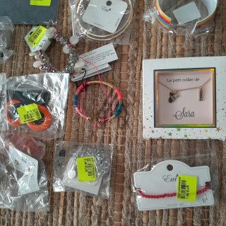 BIJOUX - 300 pièces