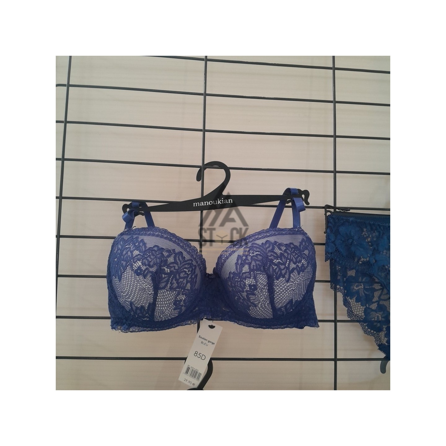 SOUS VETEMENTS - MANOUKIAN - 50 pièces