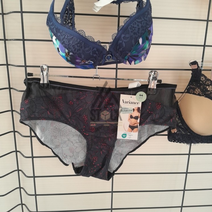 SOUS VETEMENTS DE MARQUE - 50 pièces