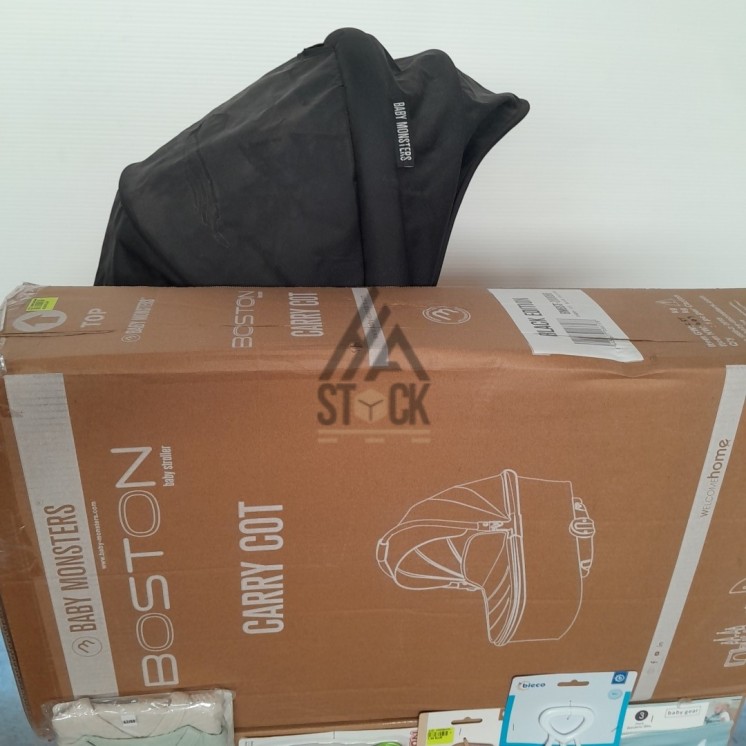 PUÉRICULTURE - 170 pièces