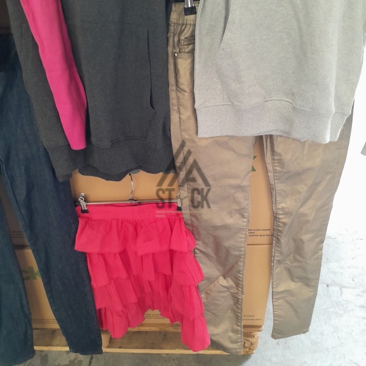 TEXTILE - 700 pièces