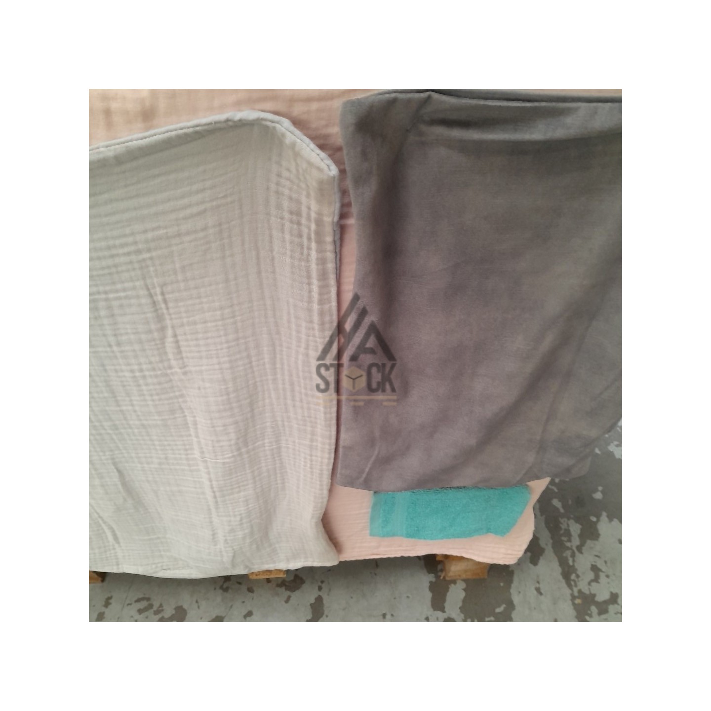 LINGE DE MAISON VRAC - 220 pièces