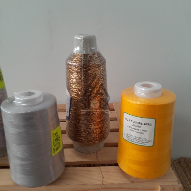 Bobine de fil à coudre - 240 pièces