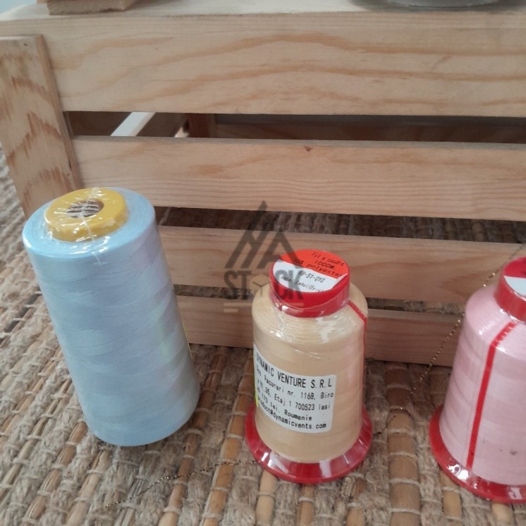 Bobine de fil à coudre - 240 pièces