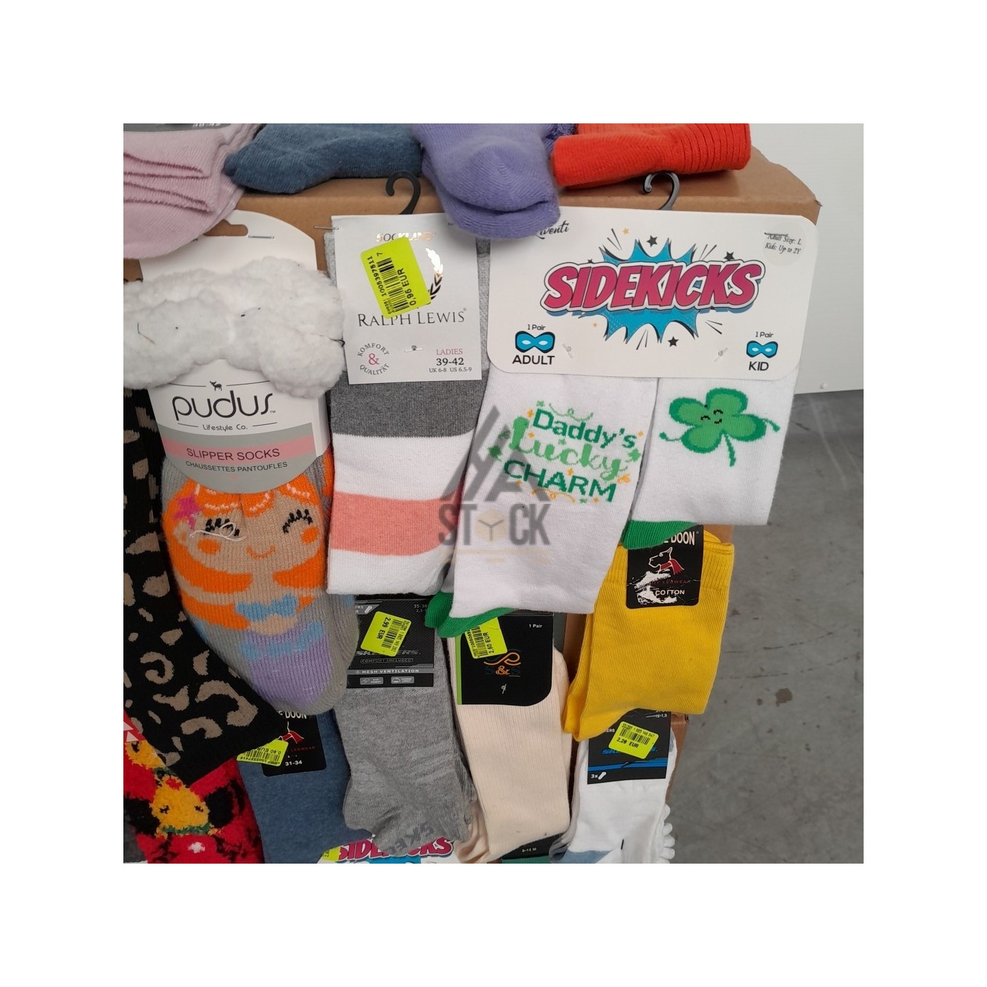 CHAUSSETTE - 300 paires