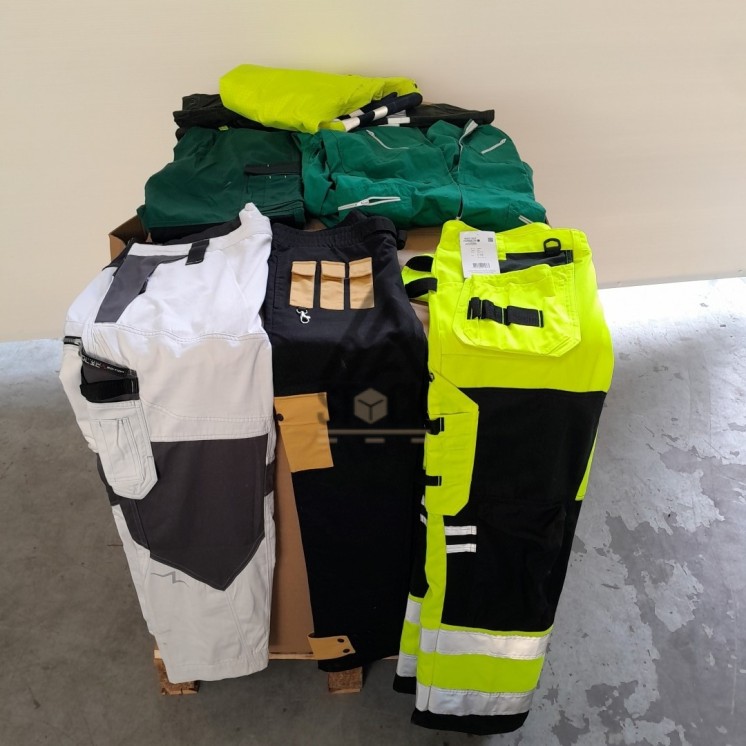 Vêtements de travail - 160 pièces