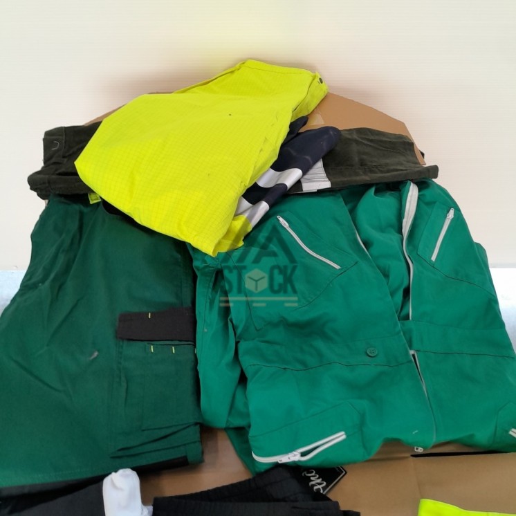 Vêtements de travail - 160 pièces