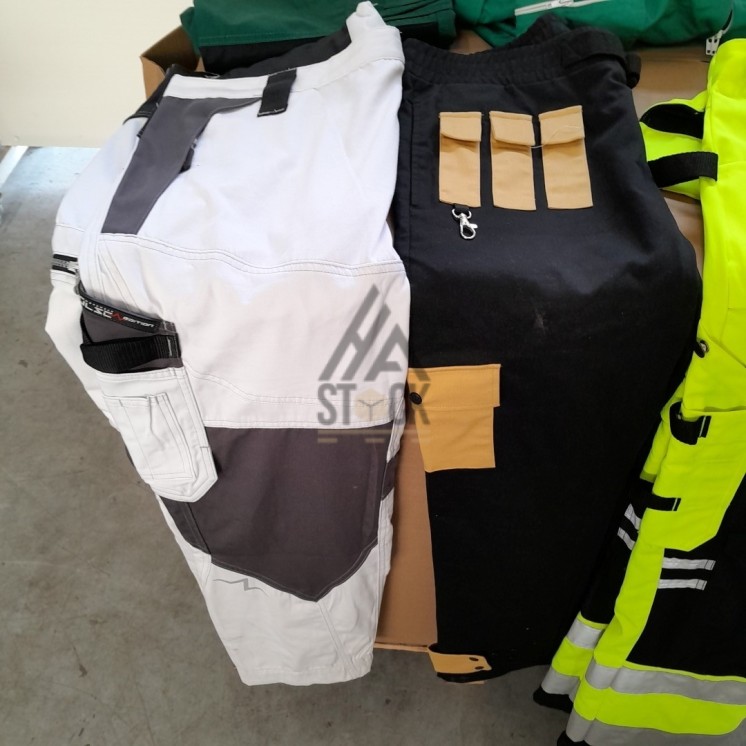 Vêtements de travail - 160 pièces