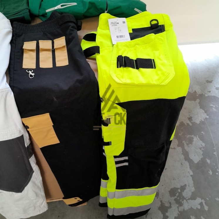 Vêtements de travail - 160 pièces