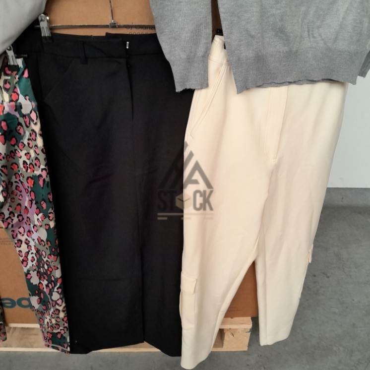 TEXTILE MARQUE  - 700 pièces