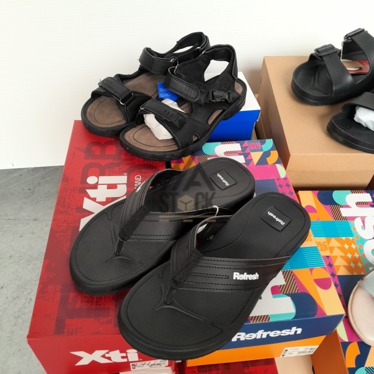 CHAUSSURE ÉTÉ en boite - 30 paires