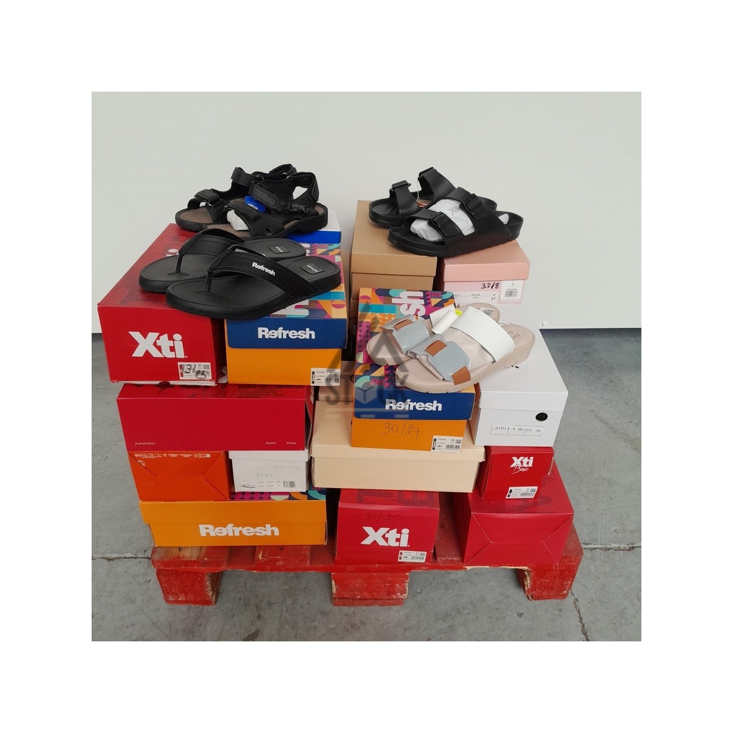 CHAUSSURE ÉTÉ en boite - 30 paires