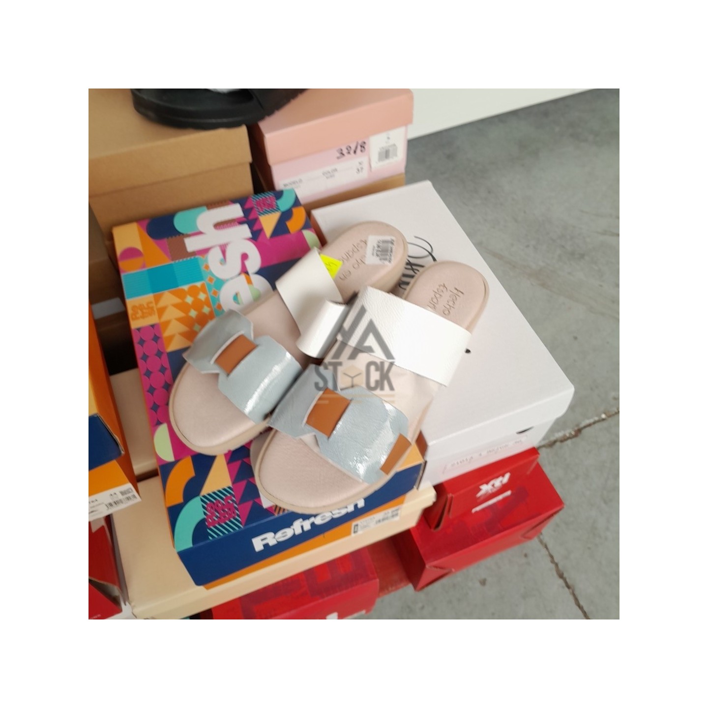 CHAUSSURE ÉTÉ en boite - 30 paires