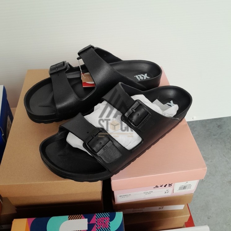 CHAUSSURE ÉTÉ en boite - 30 paires