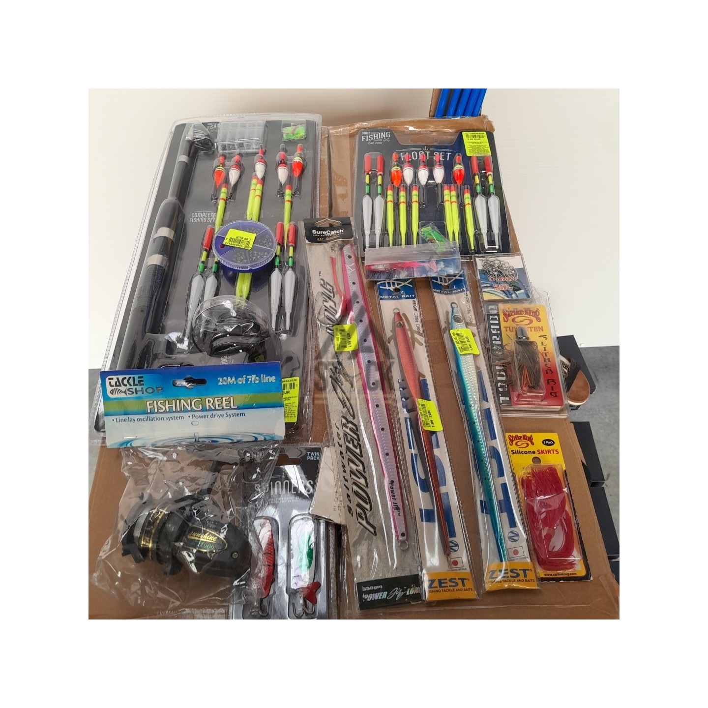 Article de pêche  - 300 pièces