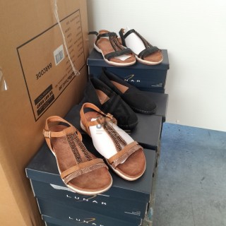 CHAUSSURE ÉTÉ en boite - LUNAR - 13 paires