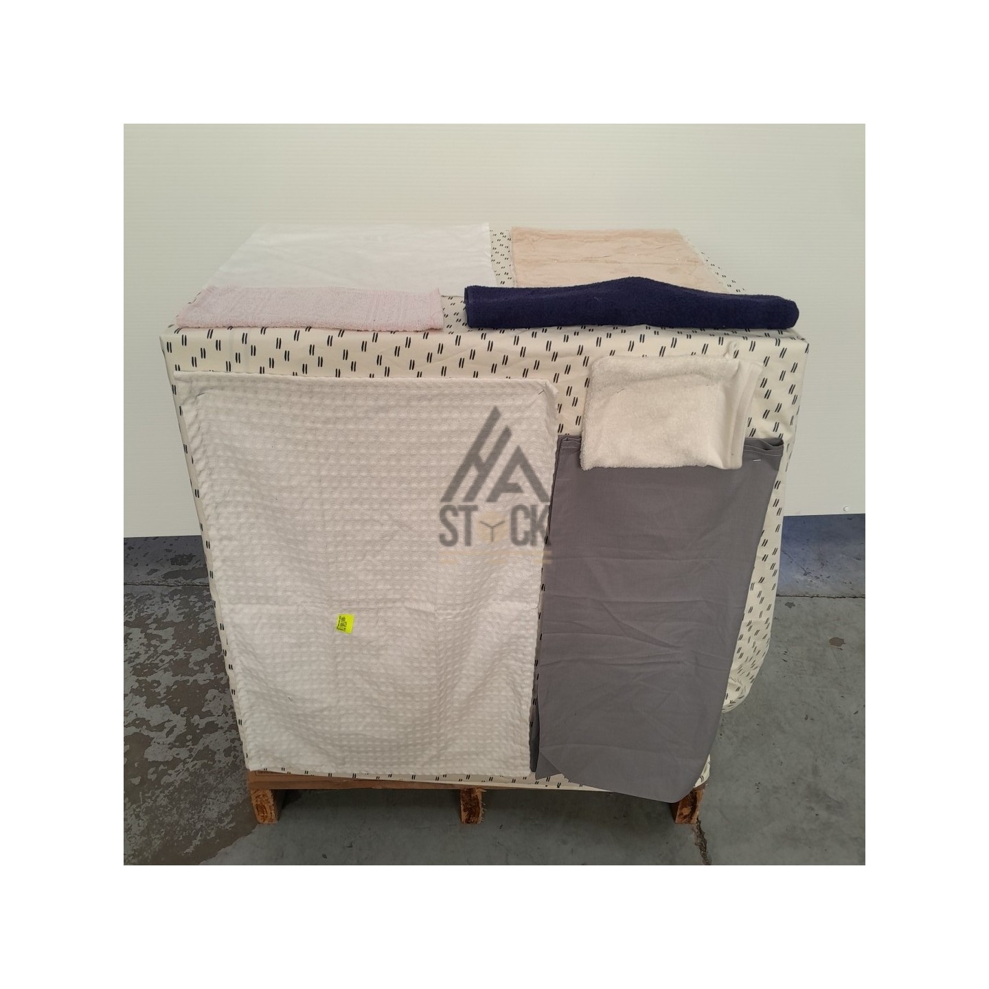 LINGE DE MAISON VRAC - 220 pièces