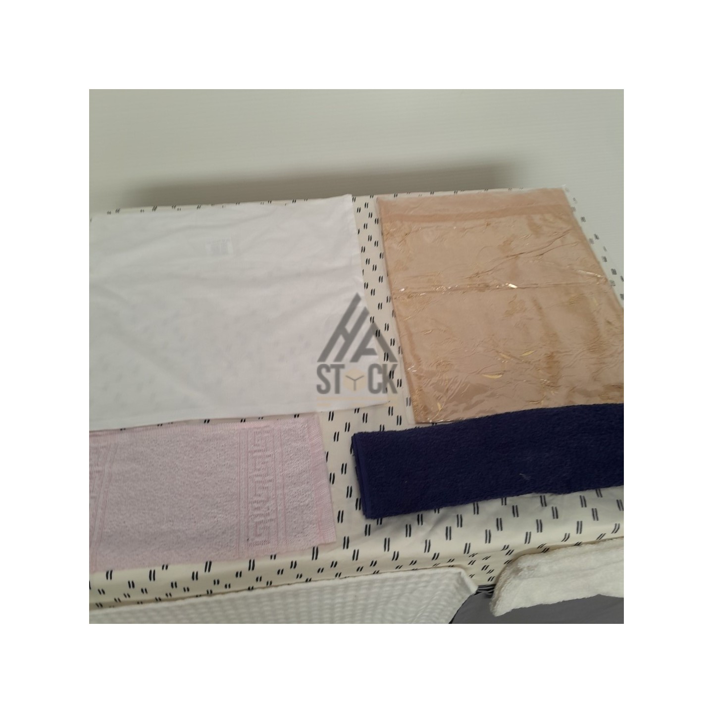 LINGE DE MAISON VRAC - 220 pièces