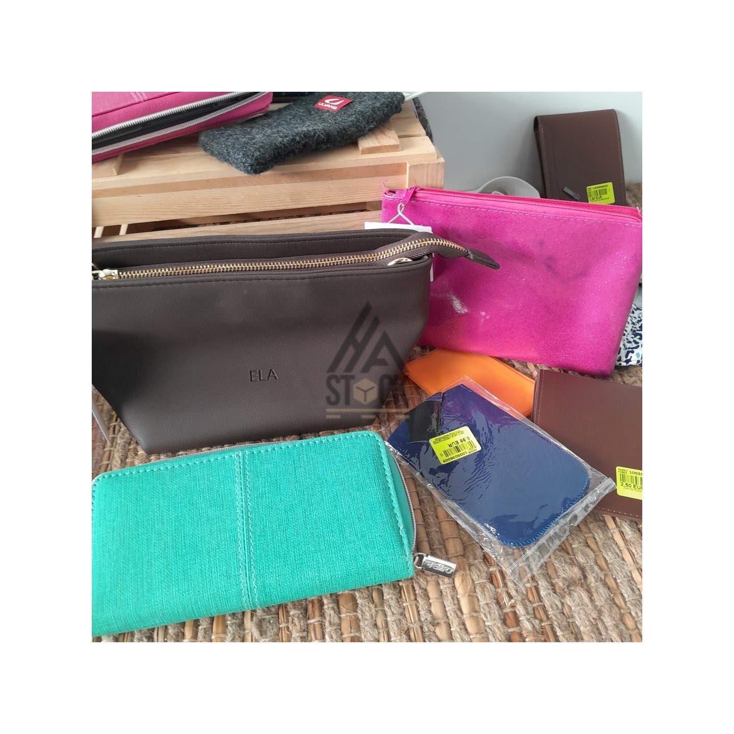 Portefeuilles, porte-monnaie, sacoche - 125 pièces