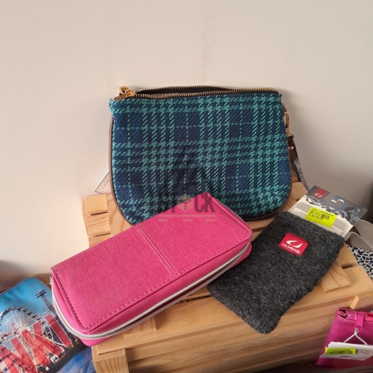 Portefeuilles, porte-monnaie, sacoche - 125 pièces