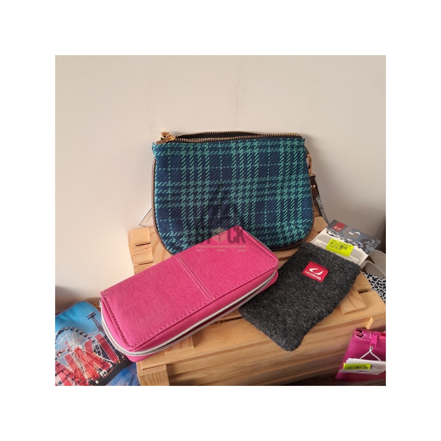 Portefeuilles, porte-monnaie, sacoche - 125 pièces