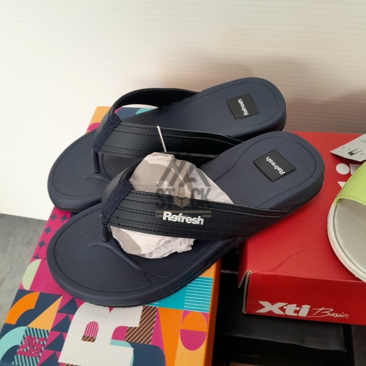 CHAUSSURE ÉTÉ en boite - 30 paires