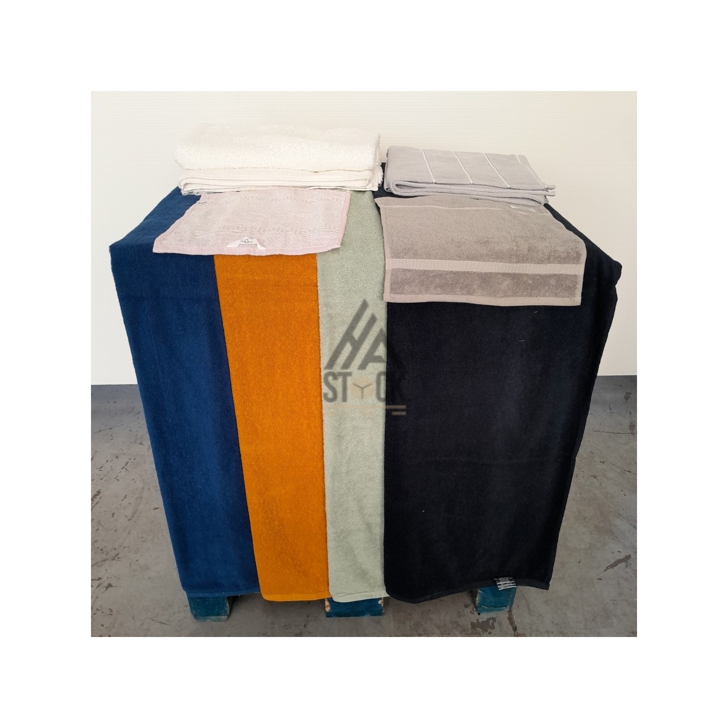 SERVIETTE - 110 pièces