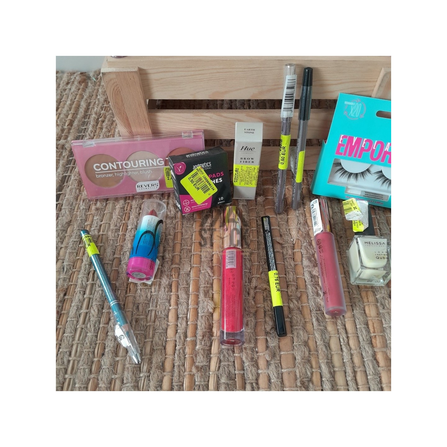 COSMÉTIQUE - 300 pièces