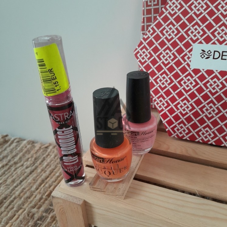 COSMÉTIQUE - 300 pièces