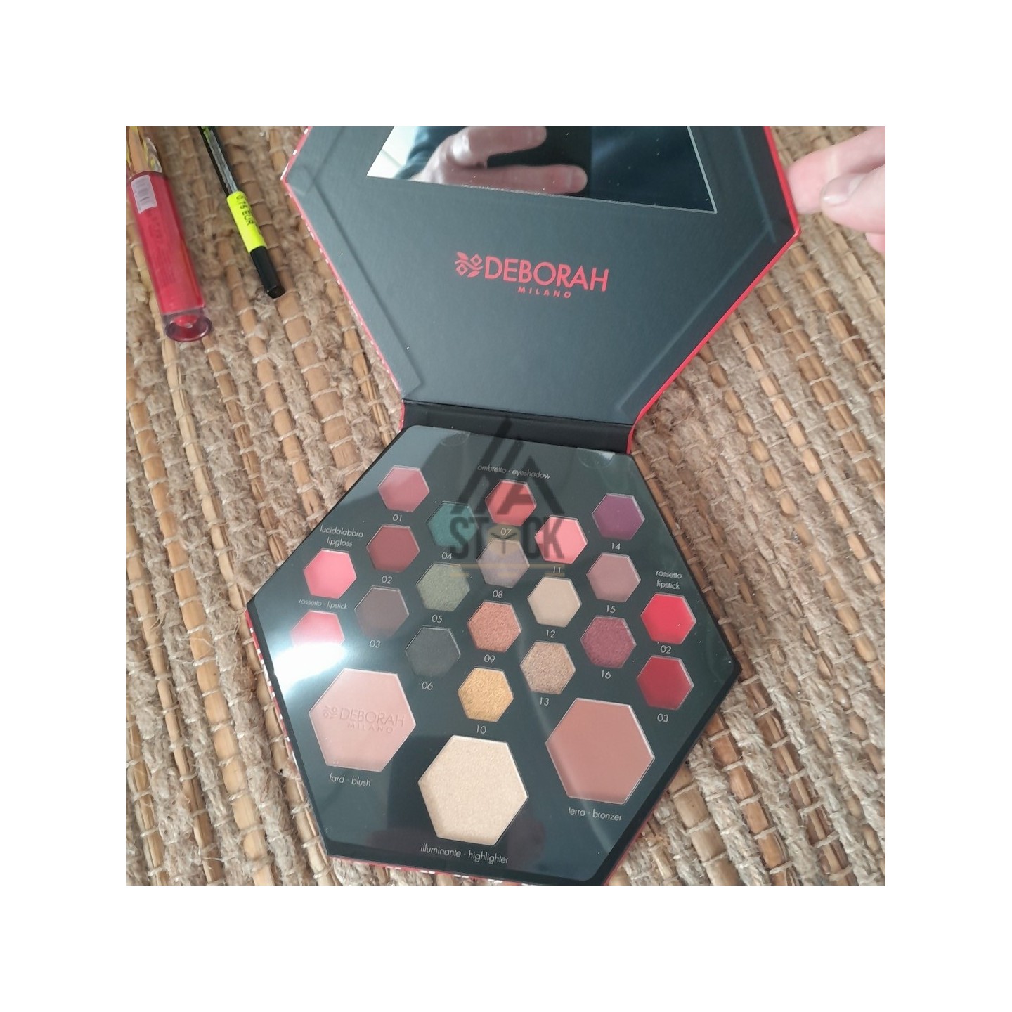 COSMÉTIQUE - 300 pièces