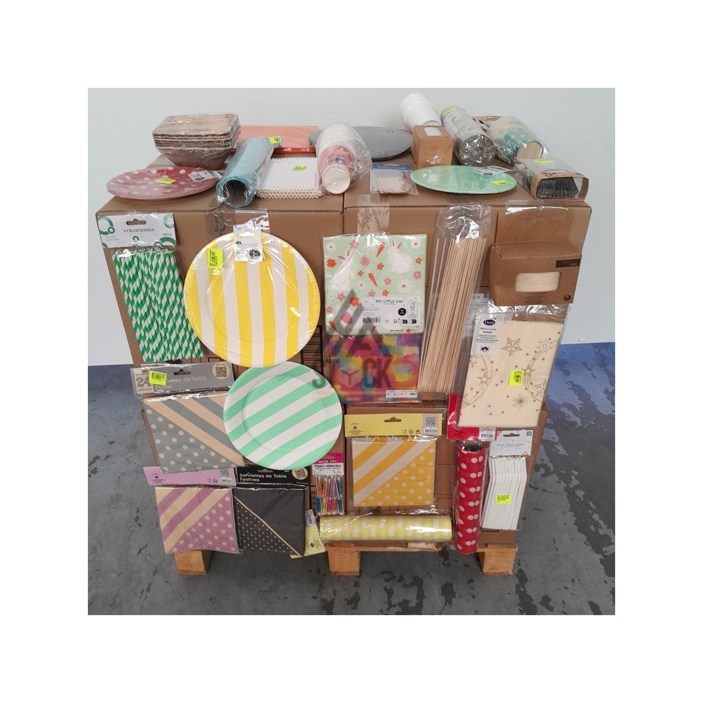 VAISSELLE JETABLE - 300 pièces